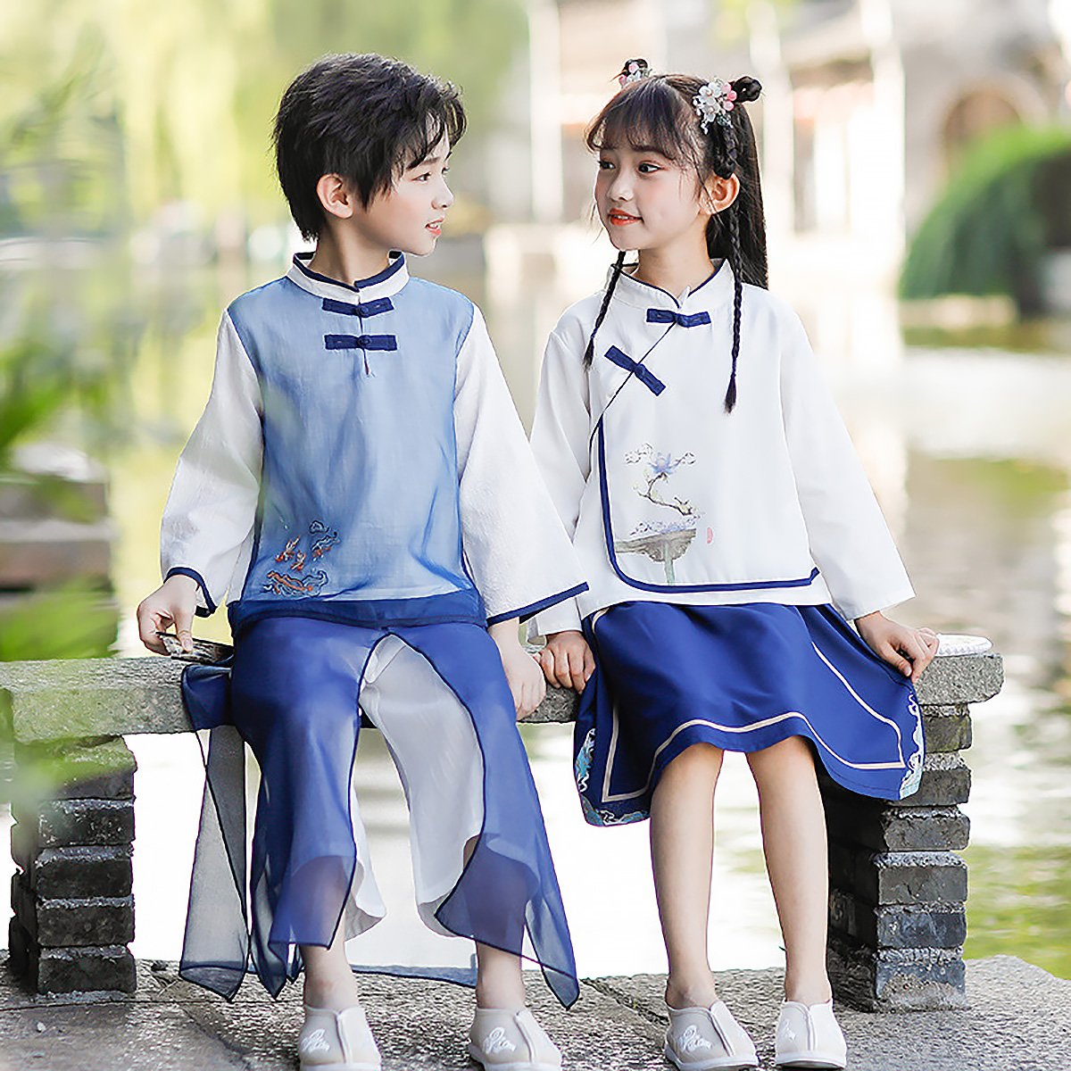 Boys Chinese Outfit with embroidered Hanfu traditional clothing