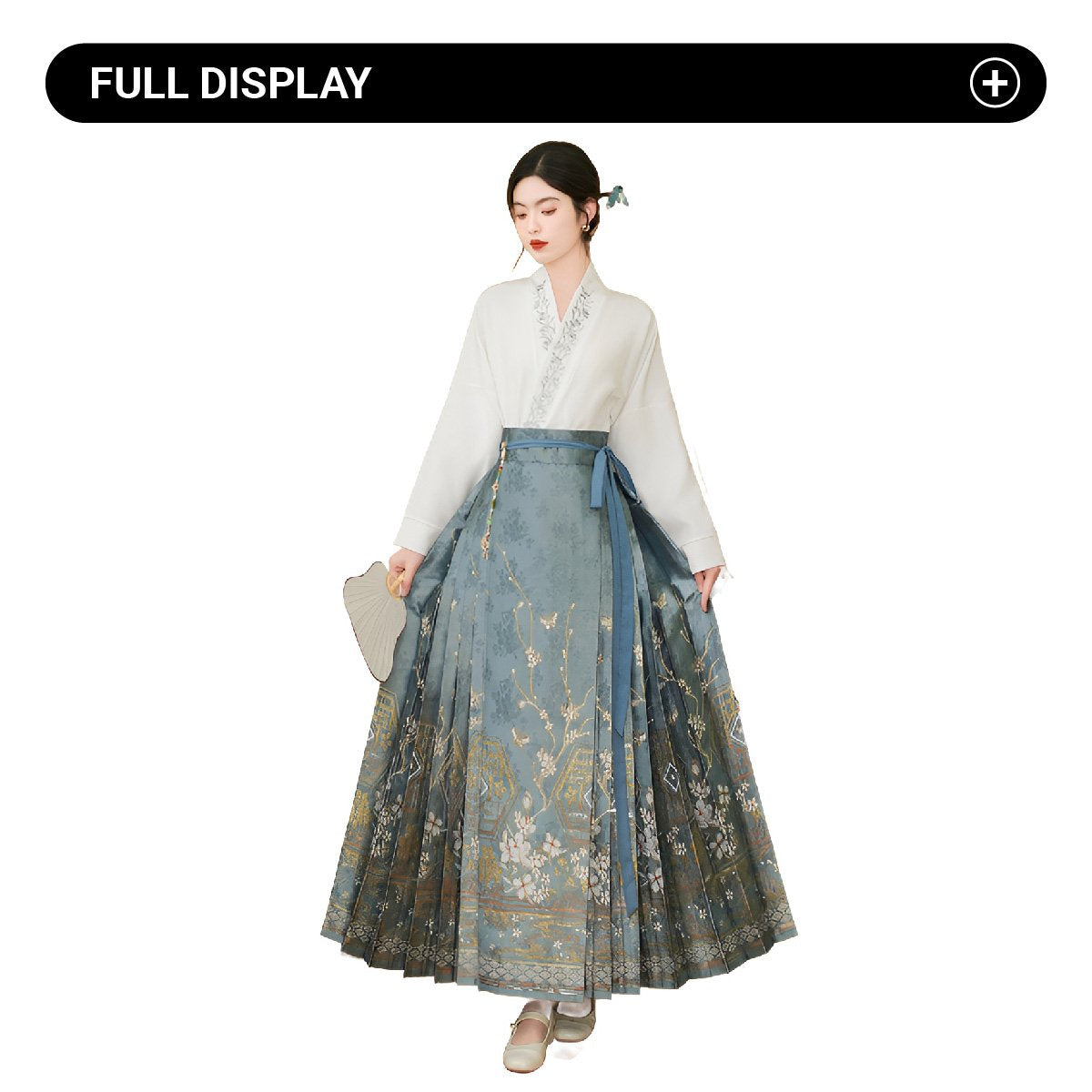 Elegant Chinese style set with horseface skirt and embroidered blouse