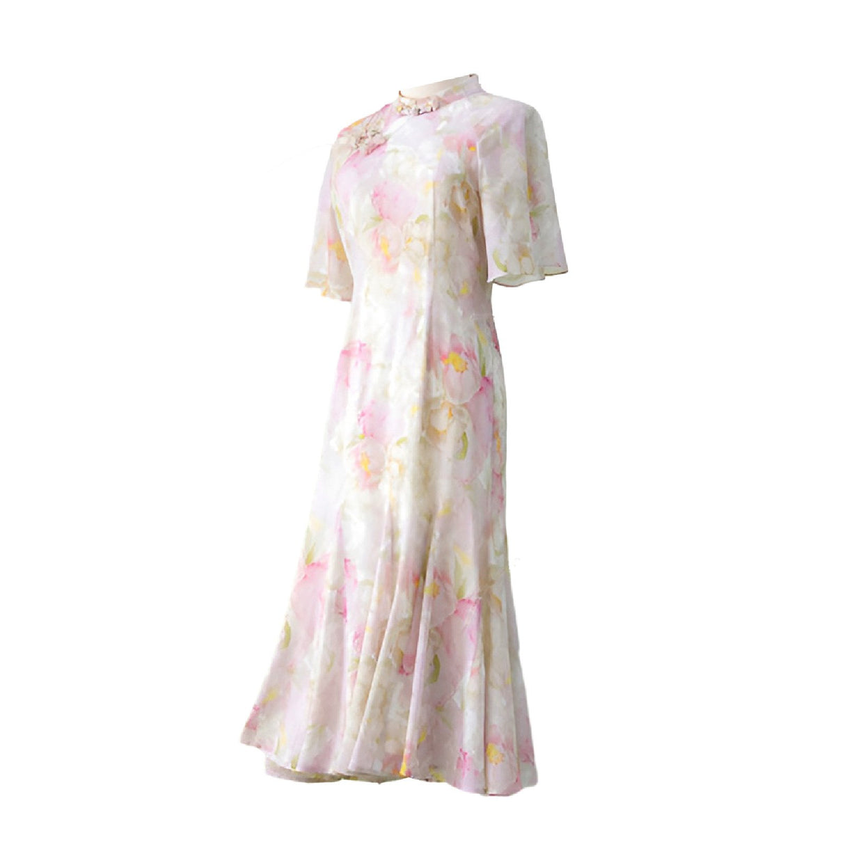 Woman wearing a luxurious modern cheongsam with delicate floral patterns, available in S, M, L.