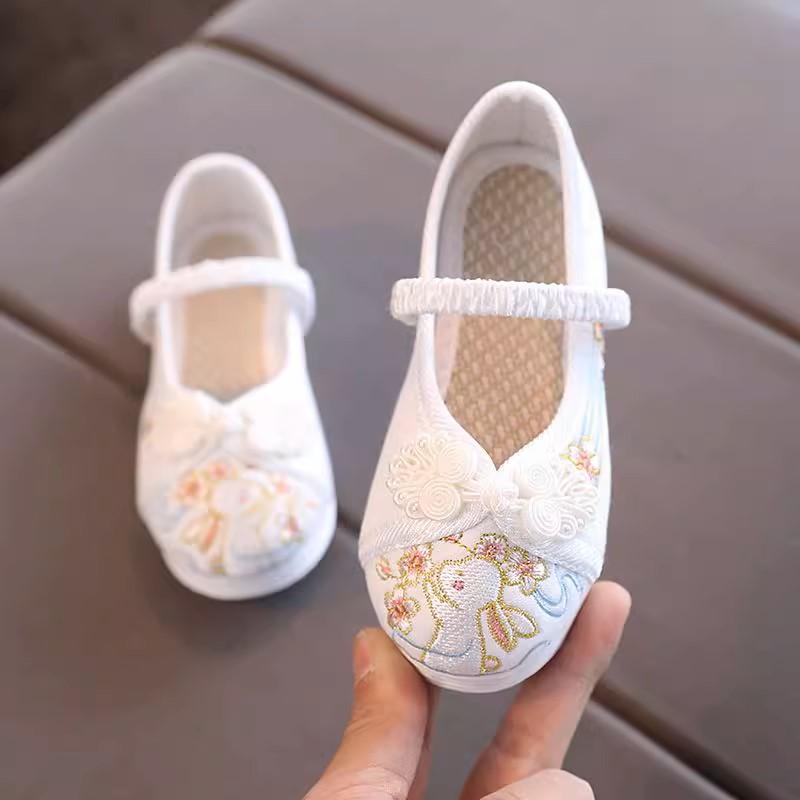 Kids' Traditional Chinese Embroidered Shoes