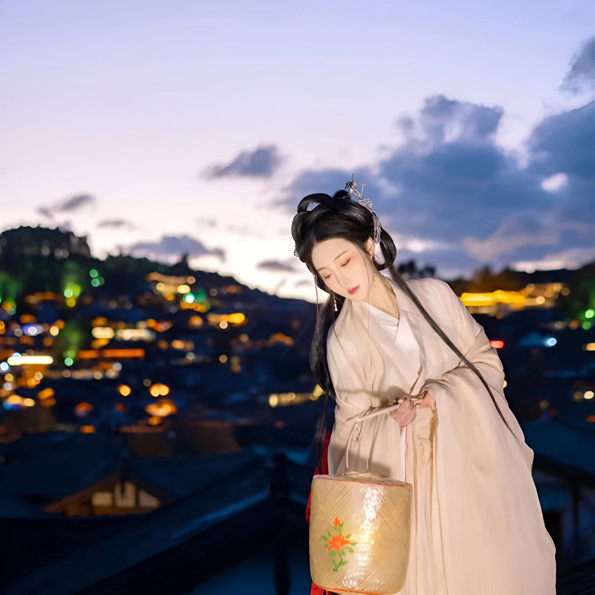 Ethereal Elegance Hanfu Set – Traditional Chinese Clothing for Women